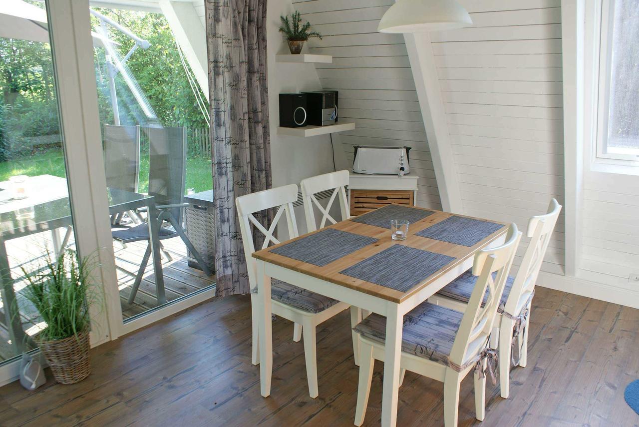 Zeltdachhaus Mit Moderner Ausstattung Vila Damp Exterior foto